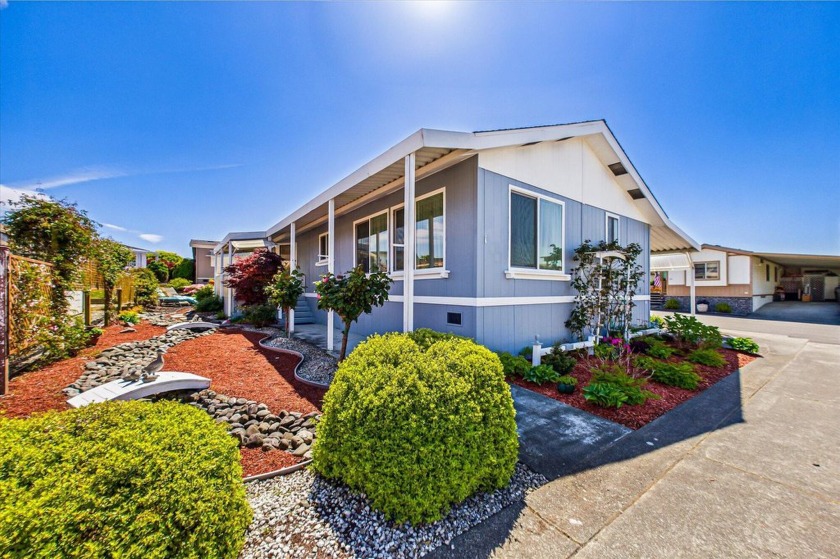 Welcome to Royal Crest Estates where you will find 133 Castle Ct - Beach Home for sale in Fortuna, California on Beachhouse.com