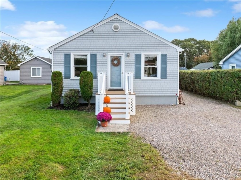 Charming Beach Cottage in Scarborough Beach, Narragansett! Just - Beach Home for sale in Narragansett, Rhode Island on Beachhouse.com