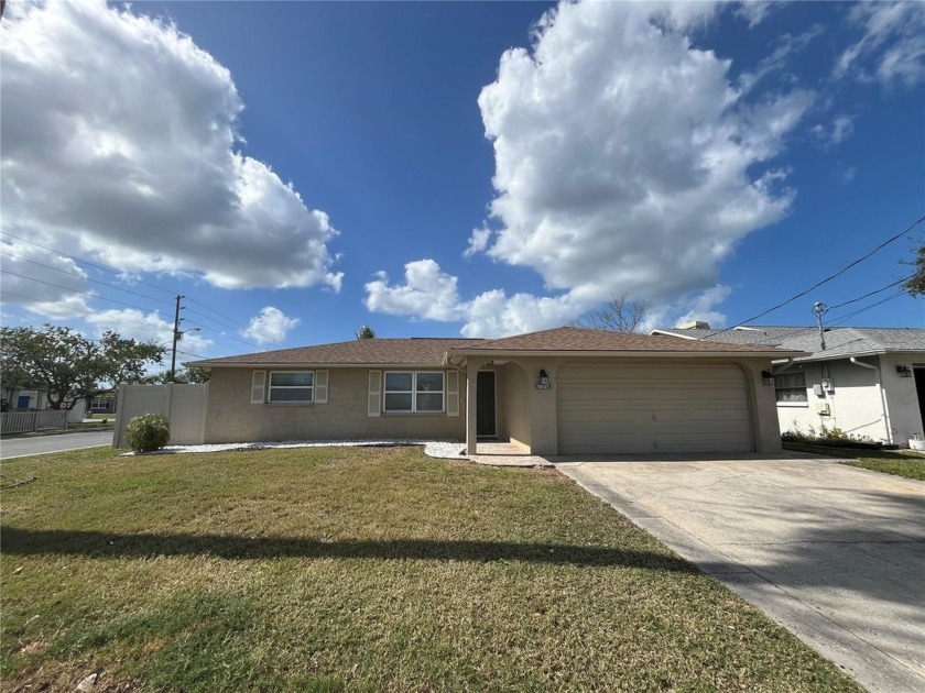 Waterfront 2 bedroom, 2 full bath home with 2 car garage on an - Beach Home for sale in Hudson, Florida on Beachhouse.com