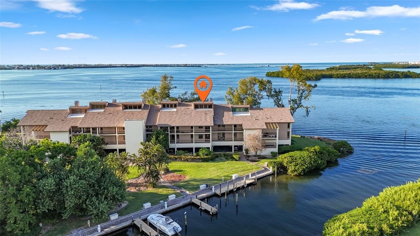 Rarely available at MARINER'S COVE! Waterfront condo offering - Beach Condo for sale in Cortez, Florida on Beachhouse.com