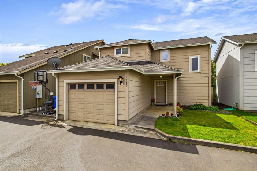 Discover comfort and convenience in this well-maintained - Beach Home for sale in Mckinleyville, California on Beachhouse.com