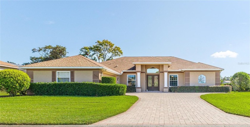 Stunning 3-bedroom, 2.5-bath, pool home with a split floor plan - Beach Home for sale in Weeki Wachee, Florida on Beachhouse.com