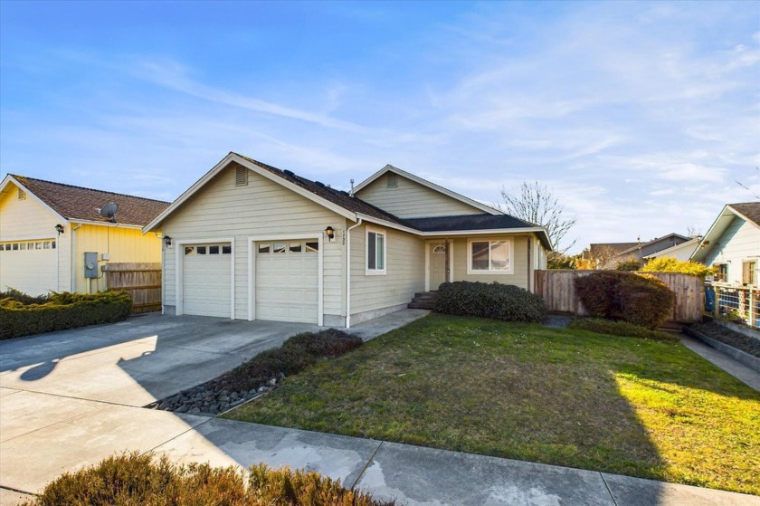 INVESTMENT OPPORTUNITY IN DESIRABLE MCKINLEYVILLE NEIGHBORHOOD! - Beach Home for sale in Mckinleyville, California on Beachhouse.com