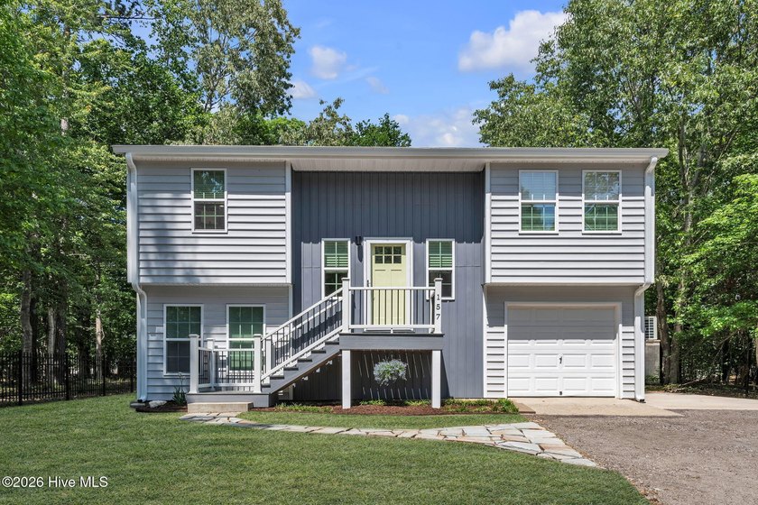 Welcome to 157 Arapahoe Trail, an updated and versatile home in - Beach Home for sale in Hertford, North Carolina on Beachhouse.com