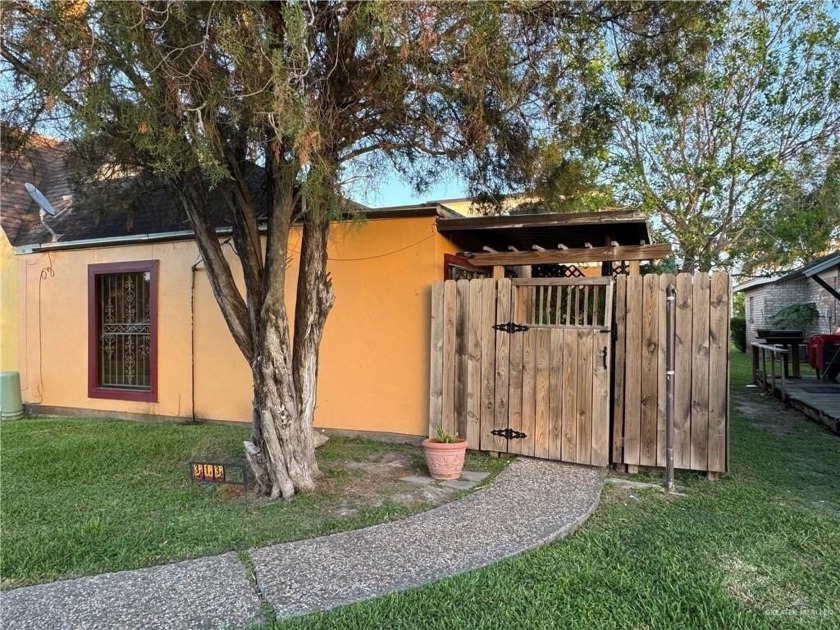 Cozy condo nestled in the Valley International Country Club - Beach Condo for sale in Brownsville, Texas on Beachhouse.com