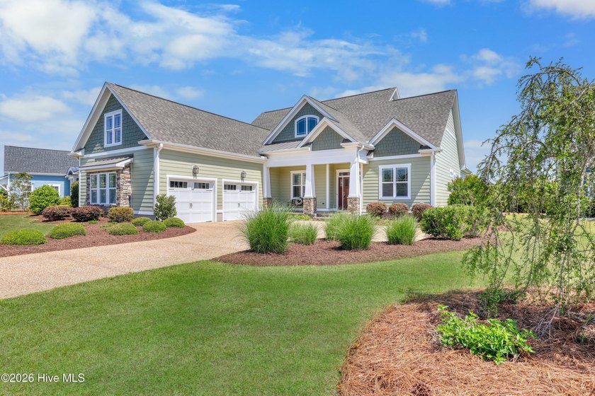 Stunning, free-flowing open-concept residence offering refined - Beach Home for sale in Southport, North Carolina on Beachhouse.com