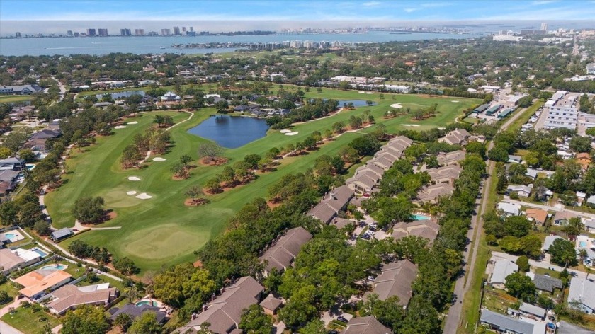 This exquisite, fully remodeled 2-bedroom, 2.5-bath condo offers - Beach Condo for sale in Belleair Beach, Florida on Beachhouse.com