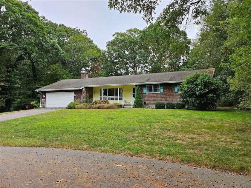 If you are looking for a large one level ranch at the end of the - Beach Home for sale in Westerly, Rhode Island on Beachhouse.com