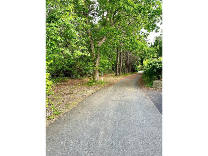 Southampton Building - Beach Lot for sale in Southampton, New York on Beachhouse.com