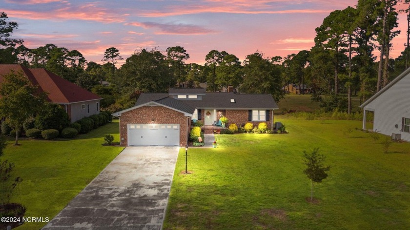 Stunningly shiny and glistening home on the former Shoreline - Beach Home for sale in New Bern, North Carolina on Beachhouse.com