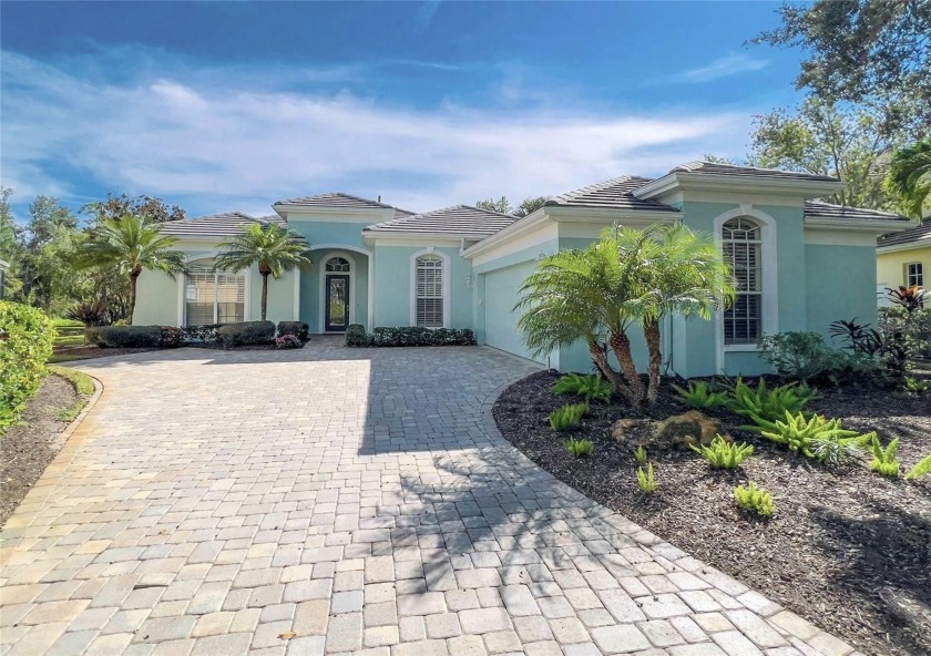 CUSTOM COUNTRY CLUB HOME**EXPANSIVE LANAI AND POOL**PRIVATE & - Beach Home for sale in Englewood, Florida on Beachhouse.com