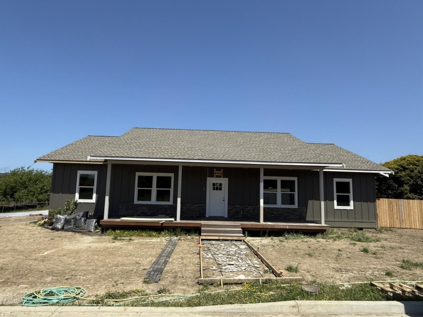 New construction in the Berry Creek Subdivision on corner lot - Beach Home for sale in Fortuna, California on Beachhouse.com