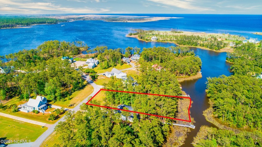 This stunning 0.69 acre homesite is situated in the Oyster Point - Beach Lot for sale in Oriental, North Carolina on Beachhouse.com