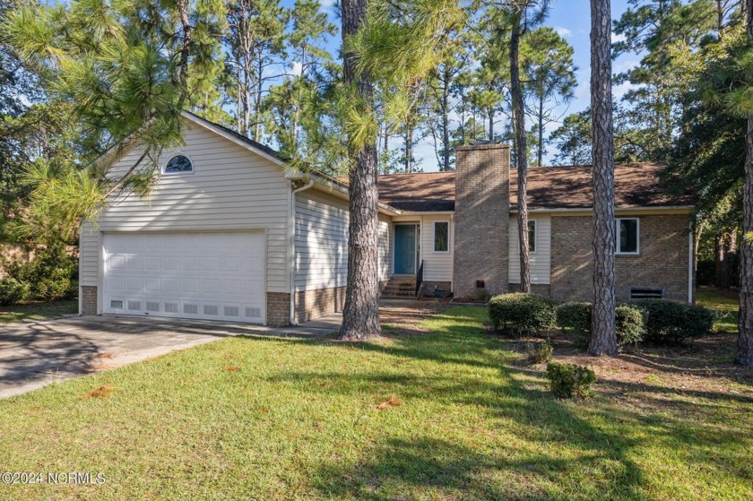 Step inside to find everything you need all on one level. This - Beach Home for sale in New Bern, North Carolina on Beachhouse.com