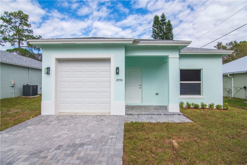 3 bedroom, 2 bath concrete block home, with IMPACT WINDOWS, tile - Beach Home for sale in Vero Beach, Florida on Beachhouse.com