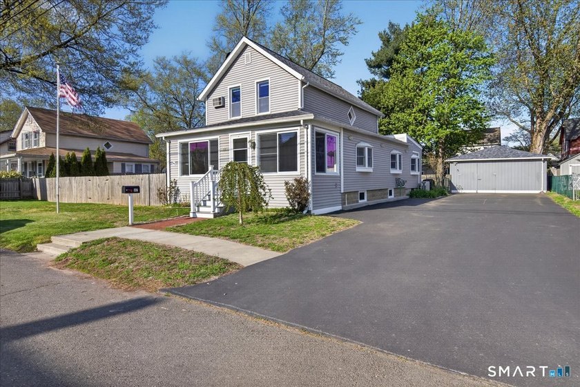 Charming Colonial in the highly sought after community of - Beach Home for sale in Milford, Connecticut on Beachhouse.com