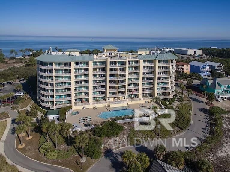 Welcome to your GROUND FLOOR LEVEL 3 BED/2 BATH CONDO! No stairs - Beach Home for sale in Gulf Shores, Alabama on Beachhouse.com