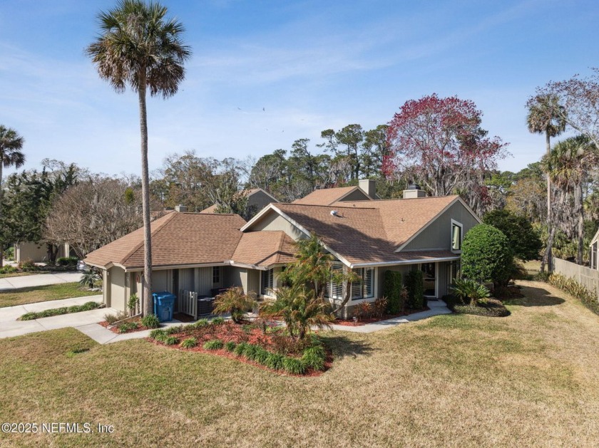Beautifully renovated 3-bedroom, 2-bathroom flat in a - Beach Home for sale in Ponte Vedra Beach, Florida on Beachhouse.com