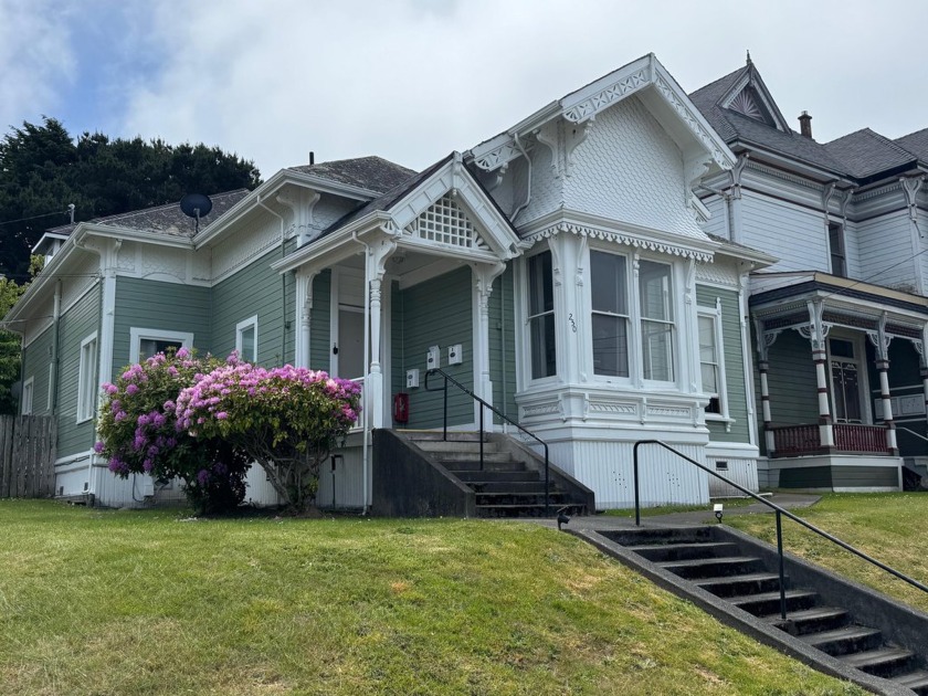On a nice corner lot you will find a pretty 1904 Victorian, on - Beach Home for sale in Eureka, California on Beachhouse.com