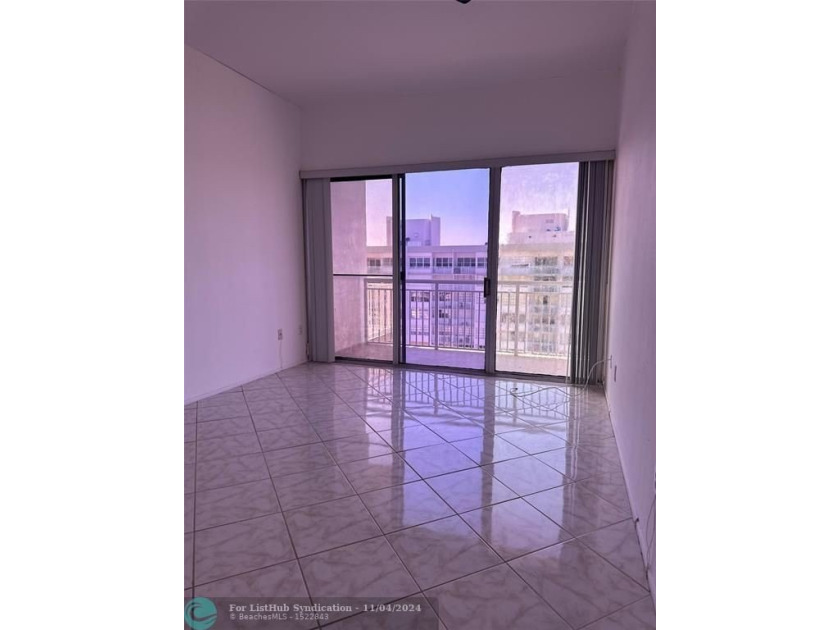 Penthouse in the heart of Aventura. Stanning 2 bedrooms , 2 - Beach Condo for sale in North Miami Beach, Florida on Beachhouse.com