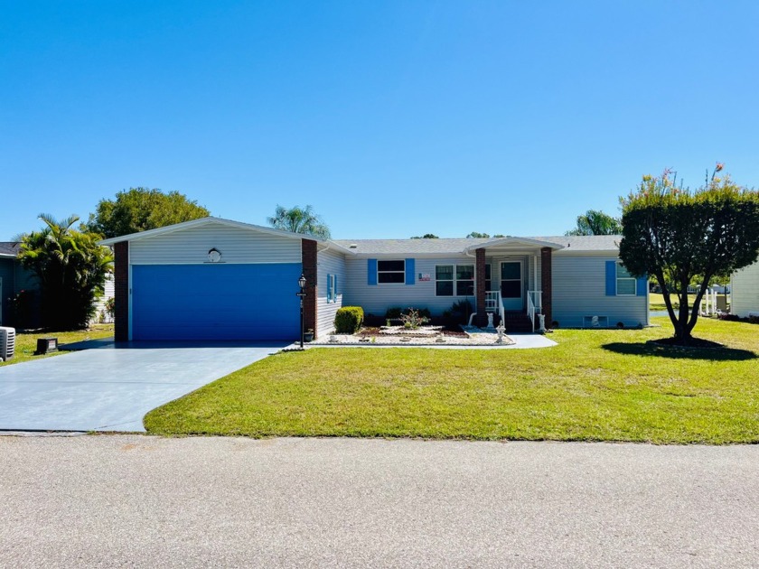 Welcome to your dream home in the gated golf community of Pine - Beach Home for sale in North Fort Myers, Florida on Beachhouse.com