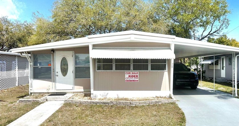 Nice home for age 40 or older buyer(s) Nice singlewide home with - Beach Home for sale in Largo, Florida on Beachhouse.com