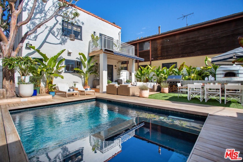 One of a kind Spanish compound with a pool, spa & detached - Beach Home for sale in Marina Del Rey, California on Beachhouse.com