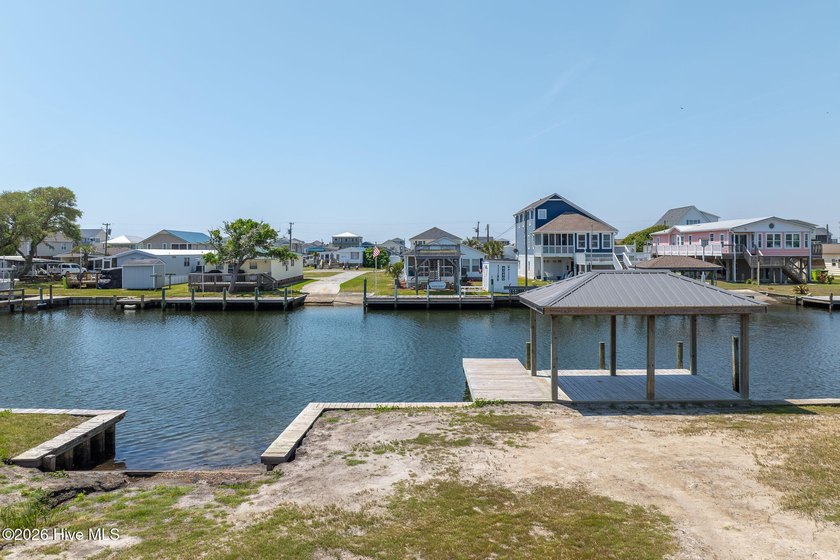 Waterfront lot on 6th St in the heart of Surf City's desirable - Beach Lot for sale in Surf City, North Carolina on Beachhouse.com