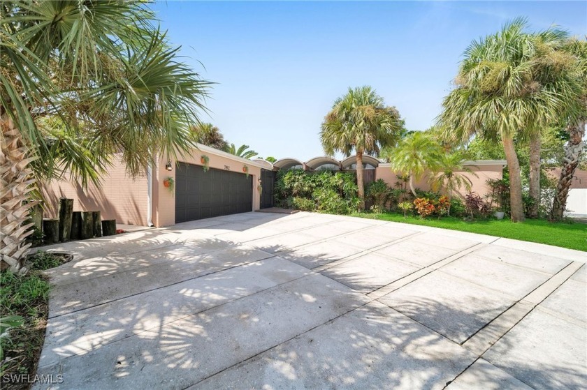 **Stunning Two-Level Gulf Access Pool Home**
Discover this - Beach Home for sale in North Fort Myers, Florida on Beachhouse.com