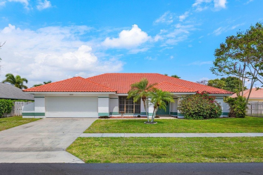 2057 Amesbury Circle - Beach Home for sale in Wellington, Florida on Beachhouse.com