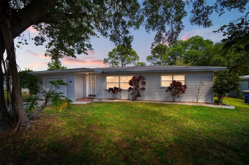 Welcome to this amazing Clearwater gem that is only minutes away - Beach Home for sale in Clearwater, Florida on Beachhouse.com