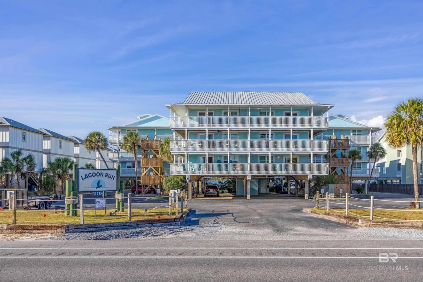 Looking for a great rental, 2nd home or full time residence? - Beach Home for sale in Gulf Shores, Alabama on Beachhouse.com