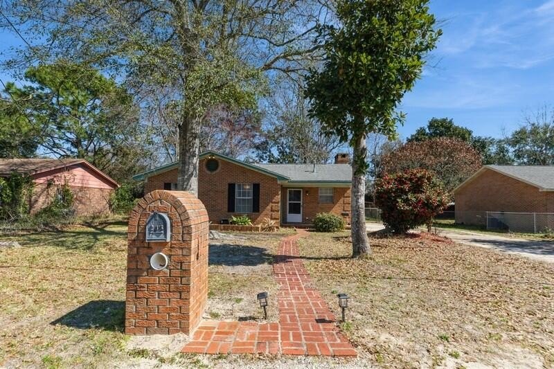 Seller is highly motivated -- bring your offer!

Looking for a - Beach Home for sale in Mary Esther, Florida on Beachhouse.com