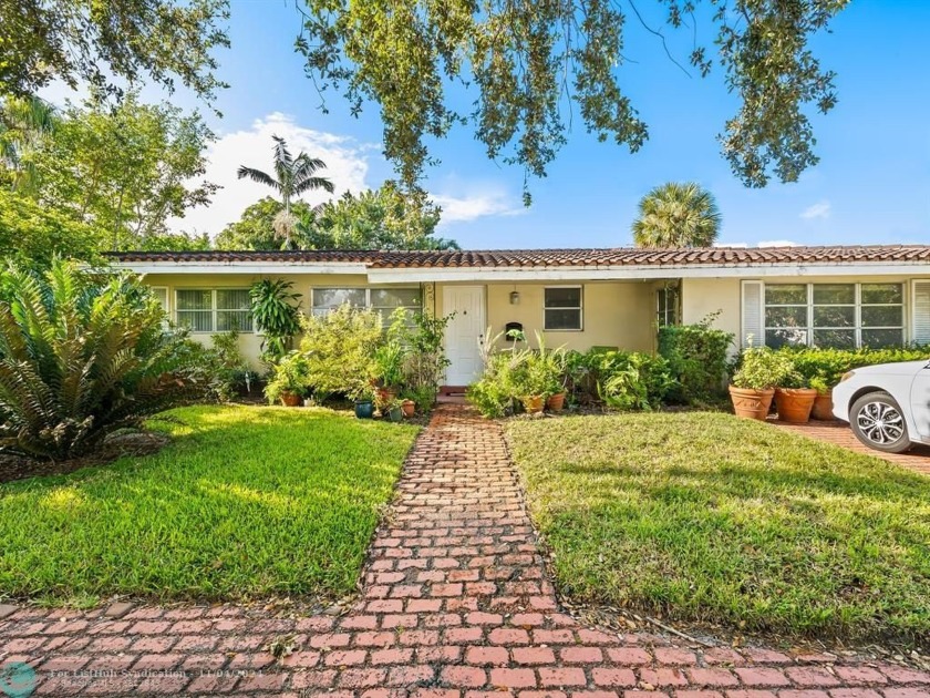 DON'T MISS THIS OPPORTUNITY To Unlock The Potential. This - Beach Home for sale in Fort Lauderdale, Florida on Beachhouse.com