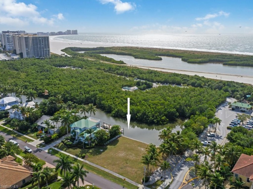Water indirect lot available in the  Tigertail Beach area, next - Beach Lot for sale in Marco Island, Florida on Beachhouse.com