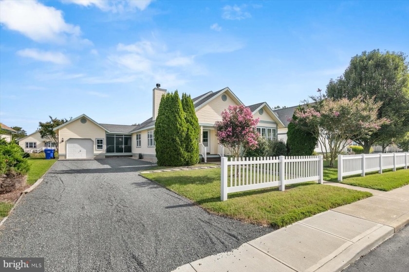 Beautifully updated waterfront home just 2 miles to the beach in - Beach Home for sale in Ocean View, Delaware on Beachhouse.com