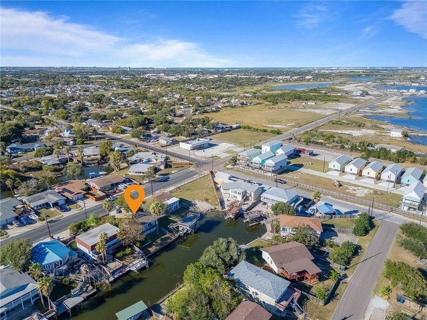 Welcome to your waterfront retreat in the desirable Tropical - Beach Home for sale in Corpus Christi, Texas on Beachhouse.com