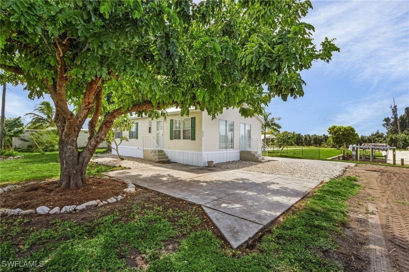 Flamingo Bay on Pine Island is an established boating community - Beach Home for sale in ST. James City, Florida on Beachhouse.com