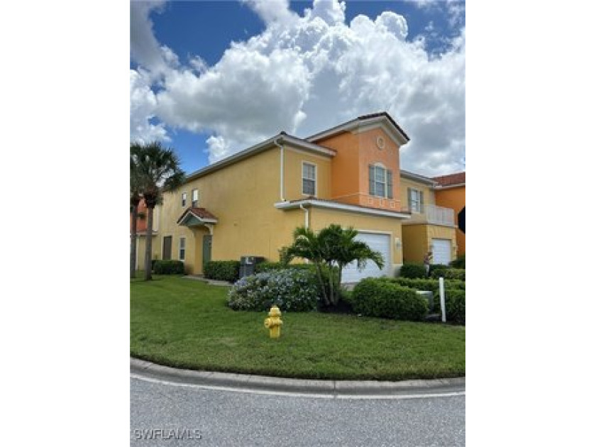 MOTIVATED SELLER !!! Step into this charming corner lot - Beach Townhome/Townhouse for sale in Fort Myers, Florida on Beachhouse.com