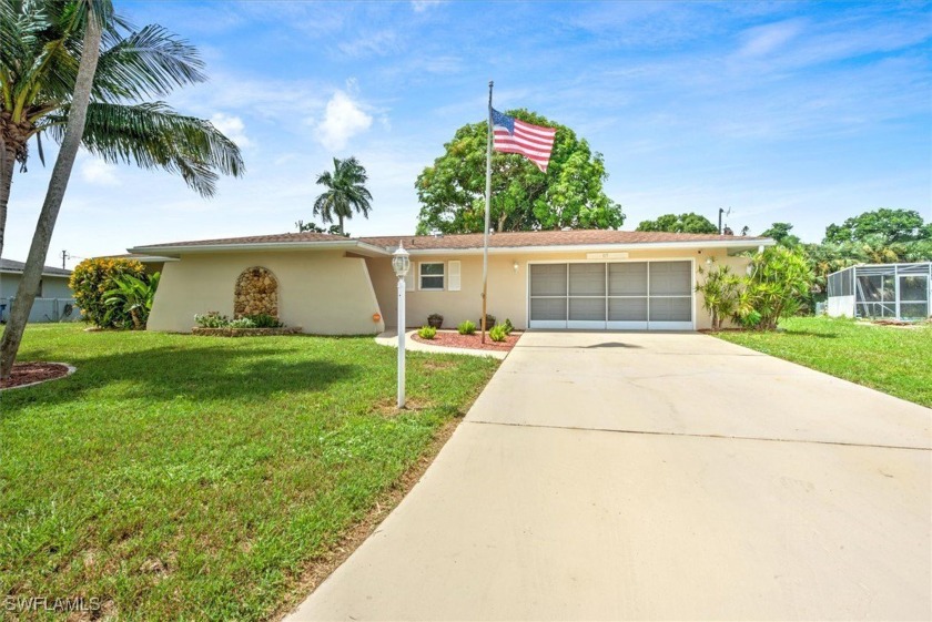 Welcome to this charming 2-bedroom 2-bathroom home, perfect for - Beach Home for sale in Lehigh Acres, Florida on Beachhouse.com