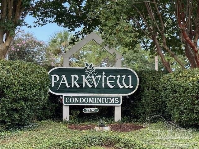 Welcome to Parkview Condos in Gulf Shores! This 2-bedroom - Beach Home for sale in Gulf Shores, Alabama on Beachhouse.com