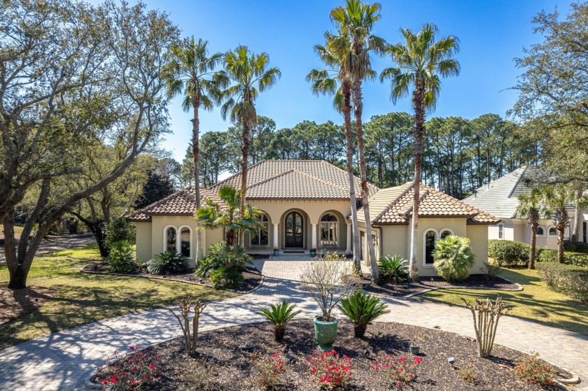 This fully furnished home, with $150,000 in upgrades is straight - Beach Home for sale in Destin, Florida on Beachhouse.com