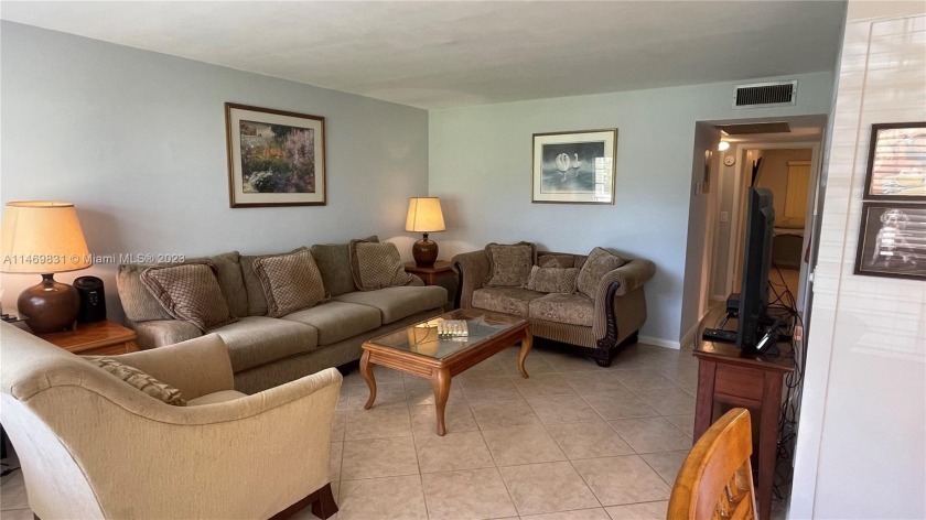 PRICE IMPROVEMENT!!!  Welcome to your tiny piece of - Beach Condo for sale in Deerfield Beach, Florida on Beachhouse.com