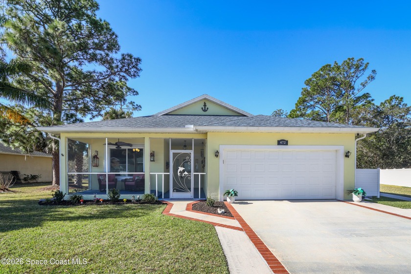 Come see your very own slice of Paradise nestled in a small - Beach Home for sale in Cocoa, Florida on Beachhouse.com