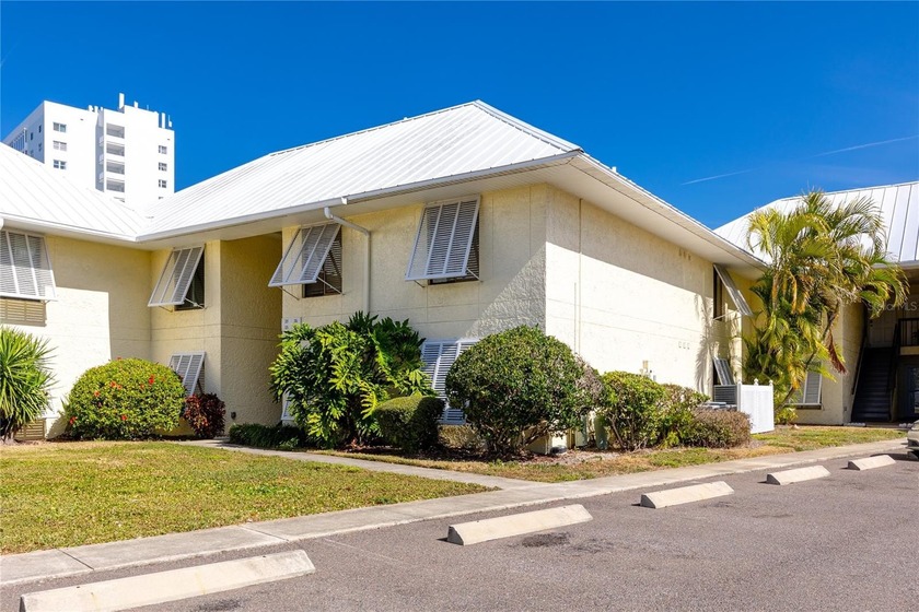 Under contract-accepting backup offers. One or more photo(s) has - Beach Condo for sale in St. Petersburg, Florida on Beachhouse.com