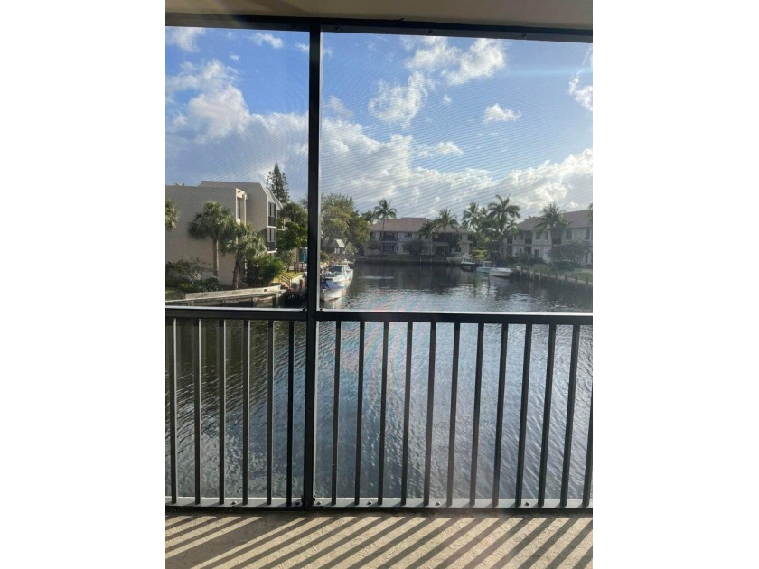 GREAT LOCATION. BEAUTIFUL INTERCOSTAL - Beach Condo for sale in Boca Raton, Florida on Beachhouse.com