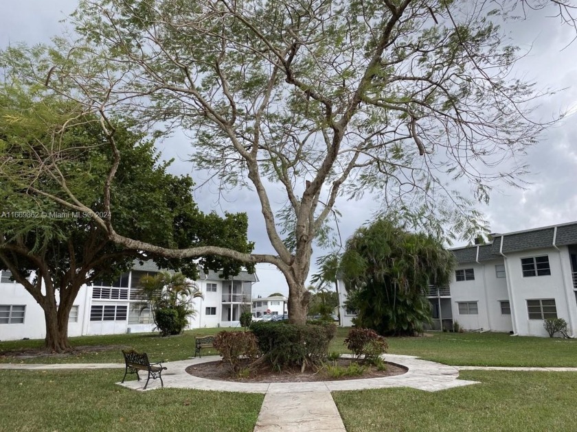 Great unit with canal and pool views. Conveniently located on - Beach Condo for sale in Margate, Florida on Beachhouse.com