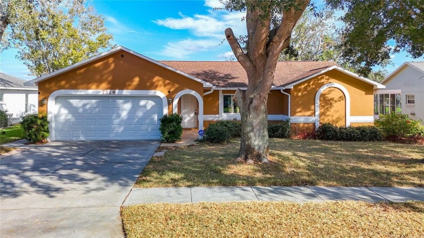 Welcome to your dream home! This beautiful 3-bedroom, 2-bathroom - Beach Home for sale in New Port Richey, Florida on Beachhouse.com