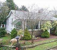 House- has  three bedrooms two bath on a lot that is just shy of - Beach Home for sale in Mattituck, New York on Beachhouse.com