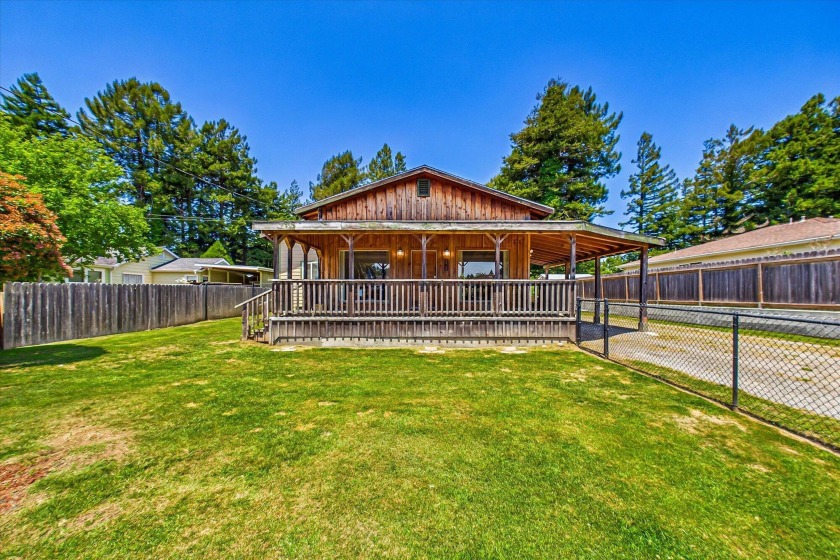 Welcome home! This move-in ready three bedroom, one bathroom - Beach Home for sale in Fortuna, California on Beachhouse.com